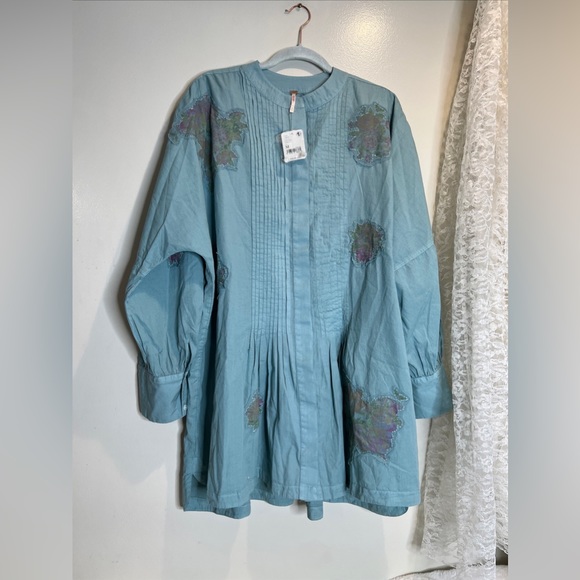 Free People Mari Mini Shirt Dress Floral Vintage Patch Pieced Floral Appliqué M - Picture 5 of 8